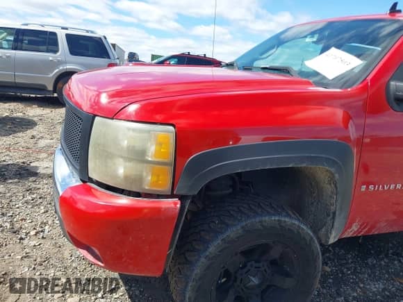 2007 Chevrolet Silverado 1500 LS с VIN 2GCEK13CX71549778, выставлен на аукционе IAAI как лот 41707503 с пробегом 223 349 миль миль и . История ставок и продаж доступна на DreamBid. Изображение 19.