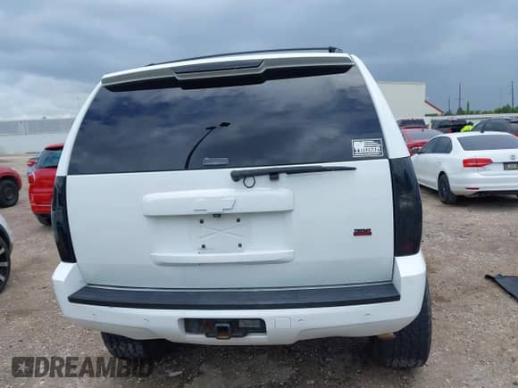 2008 Chevrolet Tahoe LTZ с VIN 1GNFK13088R184933, выставлен на аукционе IAAI как лот 42485690 с пробегом 212 972 миль миль и . История ставок и продаж доступна на DreamBid. Изображение 17.