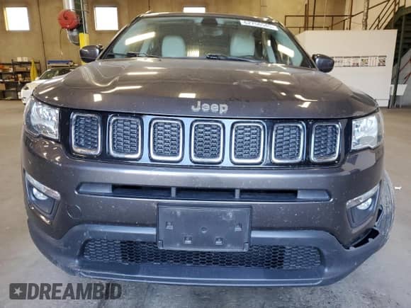 2018 Jeep Compass Latitude with VIN 3C4NJDBBXJT413086, listed as a Copart auction lot 62756545 with 110,304 mi miles and Non repairable. Bid and sale history available at DreamBid. Image 5.