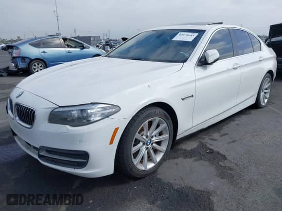 2014 BMW 5 Series 535i with VIN WBA5B1C55ED478666, listed as a IAAI auction lot 43378683 with 136,085 mi miles and . Bid and sale history available at DreamBid. Image 17.