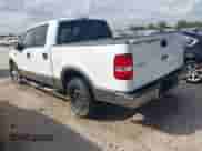 2005 Ford F-150 XLT z VIN 1FTPW12505FA68735, wystawiony jako IAAI lot #43379837 z przebiegiem 168 423 mil mil oraz . Historia ofert i sprzedaży dostępna na DreamBid. Obrazek 3.