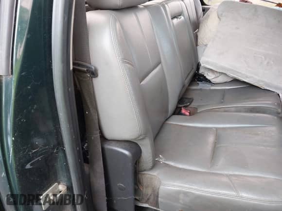 2008 Chevrolet Silverado 2500HD 1LT с VIN 1GCHC23K68F208816, выставлен на аукционе IAAI как лот 42754785 с пробегом 336 259 миль миль и . История ставок и продаж доступна на DreamBid. Изображение 8.