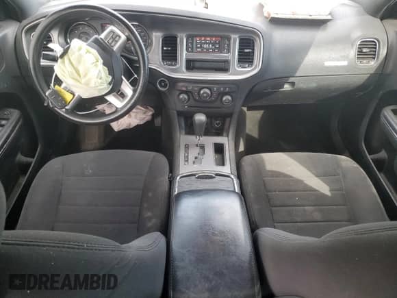 2013 Dodge Charger SE z VIN 2C3CDXBG2DH668571, wystawiony jako Copart lot #70055045 z przebiegiem 126 909 mil mil oraz Szkoda całkowita • Salvage title. Historia ofert i sprzedaży dostępna na DreamBid. Obrazek 8.