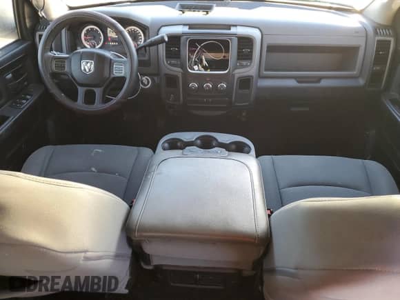 2013 Ram 1500 Tradesman z VIN 1C6RR6KT3DS575931, wystawiony jako Copart lot #87257884 z przebiegiem 170 609 mil mil oraz Szkoda całkowita • Salvage title. Historia ofert i sprzedaży dostępna na DreamBid. Obrazek 8.