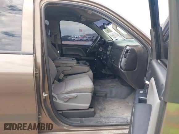 2015 GMC Sierra 1500 with VIN 1GTR1TEH8FZ171779, listed as a IAAI auction lot 42580891 with 189,935 mi miles and . Bid and sale history available at DreamBid. Image 5.