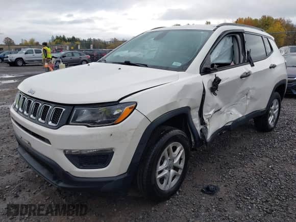 2018 Jeep Compass Sport с VIN 3C4NJDAB0JT117883, выставлен на аукционе IAAI как лот 43464152 с пробегом 90 397 миль миль и . История ставок и продаж доступна на DreamBid. Изображение 17.