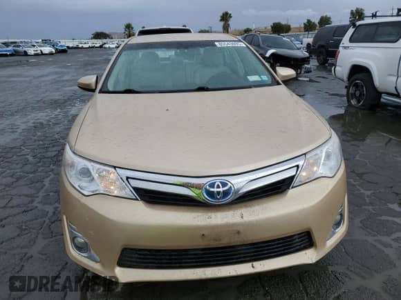 2012 Toyota Camry LE z VIN 4T1BD1FK0CU022245, wystawiony jako Copart lot #85543095 z przebiegiem 112 451 mil mil oraz Szkoda całkowita • Salvage title. Historia ofert i sprzedaży dostępna na DreamBid. Obrazek 5.