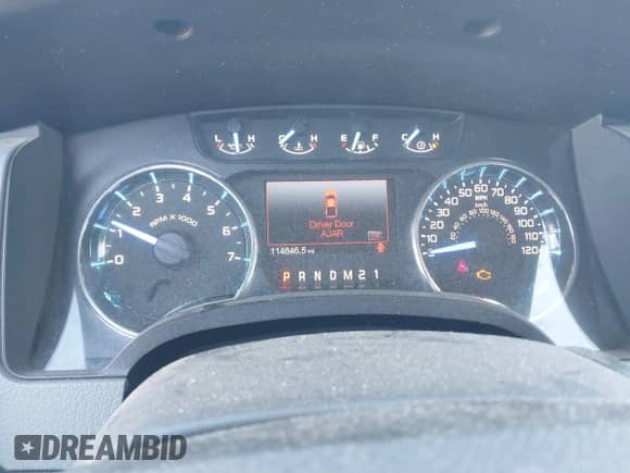 2011 Ford F-150 XLT с VIN 1FTFX1ET9BFC25001, выставлен на аукционе IAAI как лот 43364612 с пробегом 114 846 миль миль и . История ставок и продаж доступна на DreamBid. Изображение 7.