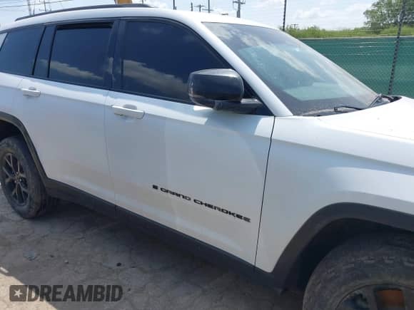 2024 Jeep Grand Cherokee Laredo X с VIN 1C4RJKAGXR8508180, выставлен на аукционе IAAI как лот 42194377 с пробегом 20 342 миль миль и . История ставок и продаж доступна на DreamBid. Изображение 13.