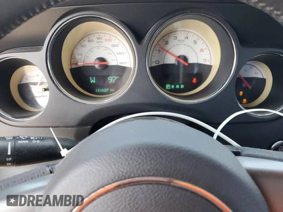 2014 Dodge Challenger R/T Plus with VIN 2C3CDYBT1EH294121, listed as a Copart auction lot 60687575 with 121,607 mi miles and Salvage title. Bid and sale history available at DreamBid. Image 9.