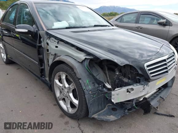 2007 Mercedes-Benz C 230 Sport with VIN WDBRF52H77A935136, listed as a IAAI auction lot 43441930 with 152,222 mi miles and . Bid and sale history available at DreamBid. Image 13.