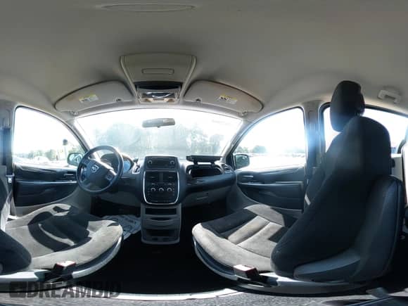 2016 Dodge Grand Caravan SE Plus z VIN 2C4RDGBG2GR400950, wystawiony jako IAAI lot #42622066 z przebiegiem 132 801 mil mil oraz . Historia ofert i sprzedaży dostępna na DreamBid. Obrazek 19.