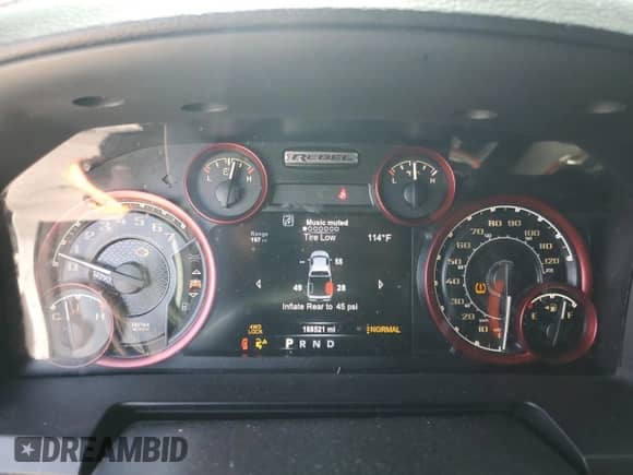 2018 Ram 1500 Rebel с VIN 1C6RR7YT0JS184003, выставлен на аукционе Copart как лот 61769175 с пробегом 188 521 миль миль и Списание • Salvage title. История ставок и продаж доступна на DreamBid. Изображение 9.