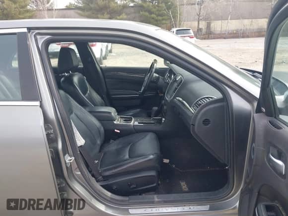 2011 Chrysler 300 C с VIN 2C3CK6CT6BH527320, выставлен на аукционе IAAI как лот 41770845 с пробегом 183 813 миль миль и . История ставок и продаж доступна на DreamBid. Изображение 5.