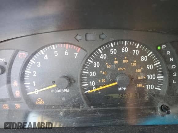 2004 Toyota Tundra SR5 z VIN 5TBDT44124S448271, wystawiony jako Copart lot #82709995 z przebiegiem 130 813 mil mil oraz Czysty tytuł • Clean title. Historia ofert i sprzedaży dostępna na DreamBid. Obrazek 9.