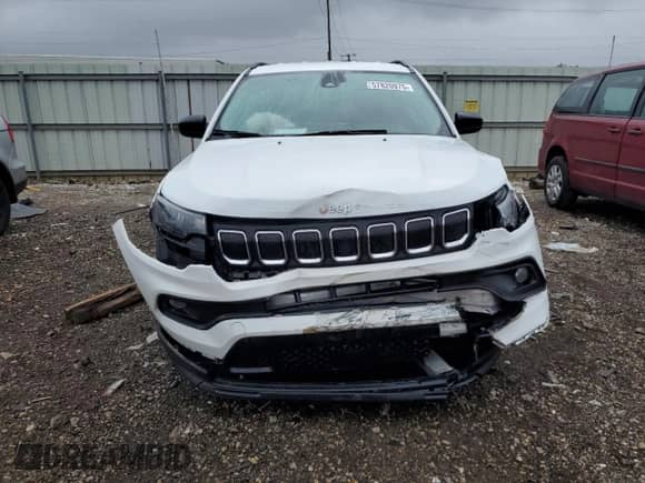 2022 Jeep Compass Altitude с VIN 3C4NJCBB3NT204949, выставлен на аукционе Copart как лот 57820975 с пробегом 18 098 миль миль и Списание • Salvage title. История ставок и продаж доступна на DreamBid. Изображение 5.