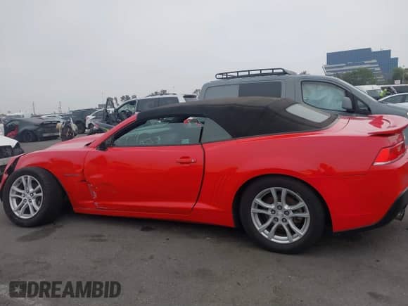 2015 Chevrolet Camaro LT z VIN 2G1FD3D33F9267919, wystawiony jako IAAI lot #43295953 z przebiegiem 98 312 mil mil oraz . Historia ofert i sprzedaży dostępna na DreamBid. Obrazek 14.