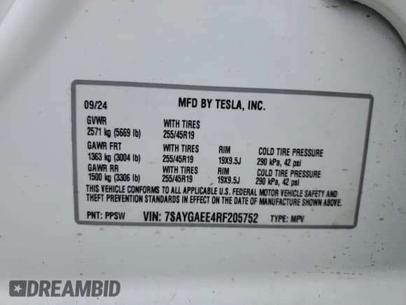 2024 Tesla Model Y Long Range с VIN 7SAYGAEE4RF205752, выставлен на аукционе Copart как лот 90033845 с пробегом Не указан миль и Чистый • Clean title. История ставок и продаж доступна на DreamBid. Изображение 12.