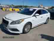 2016 Hyundai Sonata SE with VIN KMHE24L16GA029210, listed as a IAAI auction lot 42638587 with 231,061 mi miles and . Bid and sale history available at DreamBid. Image 17.