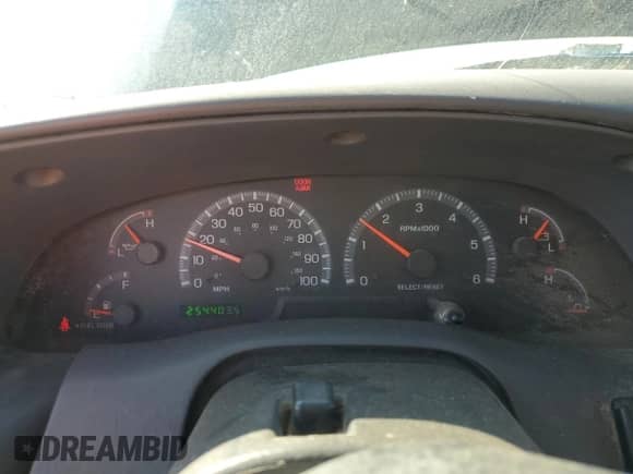 2000 Ford F-150 XL z VIN 1FTZX1729YNA19838, wystawiony jako Copart lot #58537575 z przebiegiem 254 403 mil mil oraz Czysty tytuł • Clean title. Historia ofert i sprzedaży dostępna na DreamBid. Obrazek 9.