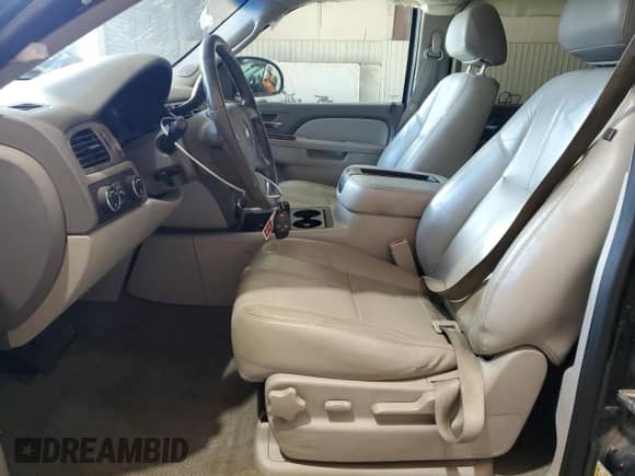 2012 Chevrolet Avalanche LT с VIN 3GNTKFE79CG232622, выставлен на аукционе Copart как лот 56299835 с пробегом 148 612 миль миль и Списание • Salvage title. История ставок и продаж доступна на DreamBid. Изображение 7.