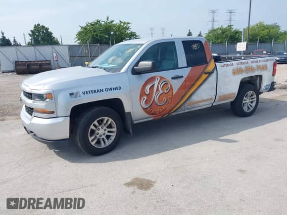 2017 Chevrolet Silverado 1500 Custom с VIN 1GCRCPEC5HZ398145, выставлен на аукционе IAAI как лот 42787880 с пробегом 190 381 миль миль и . История ставок и продаж доступна на DreamBid. Изображение 2.