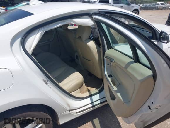 2015 Volvo S60 T5 Drive-E Premier with VIN YV140MFK3F1362760, listed as a IAAI auction lot 42834933 with 158,228 mi miles and . Bid and sale history available at DreamBid. Image 8.