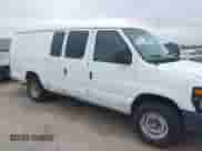 2008 Ford Econoline Cargo Commercial z VIN 1FTNS24L68DA24209, wystawiony jako IAAI lot #41206100 z przebiegiem 211 288 mil mil oraz . Historia ofert i sprzedaży dostępna na DreamBid. Obrazek 13.