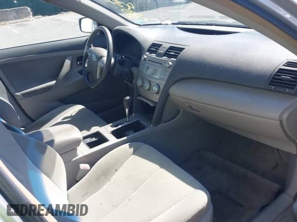 2007 Toyota Camry LE с VIN 4T1BE46KX7U504239, выставлен на аукционе IAAI как лот 43338080 с пробегом 155 921 миль миль и . История ставок и продаж доступна на DreamBid. Изображение 5.