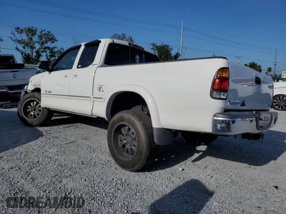 2001 Toyota Tundra Limited z VIN 5TBBT48151S140587, wystawiony jako Copart lot #64481115 z przebiegiem 247 510 mil mil oraz Szkoda całkowita • Salvage title. Historia ofert i sprzedaży dostępna na DreamBid. Obrazek 2.