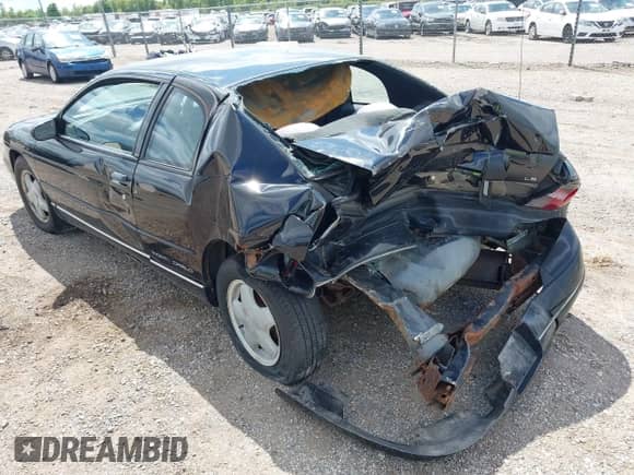 1997 Chevrolet Monte Carlo LS with VIN 2G1WW12M5V9268711, listed as a IAAI auction lot 43062416 with 200,870 mi miles and . Bid and sale history available at DreamBid. Image 6.