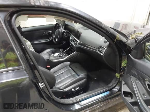 2022 BMW 3 Series 330i xDrive z VIN 3MW5R7J05N8C54882, wystawiony jako IAAI lot #43129155 z przebiegiem Nie podano mil oraz . Historia ofert i sprzedaży dostępna na DreamBid. Obrazek 5.