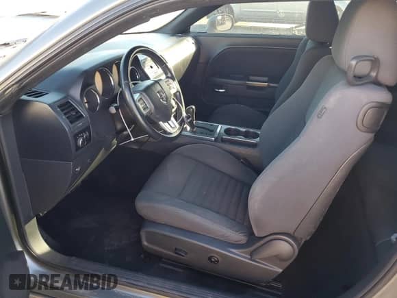 2012 Dodge Challenger SXT Plus z VIN 2C3CDYAG1CH189385, wystawiony jako Copart lot #82636565 z przebiegiem 198 141 mil mil oraz Czysty tytuł • Clean title. Historia ofert i sprzedaży dostępna na DreamBid. Obrazek 7.