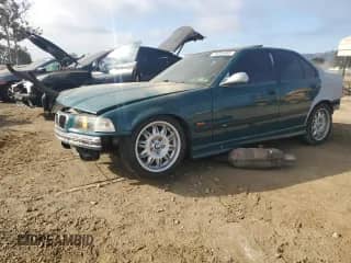 1997 BMW M3 с VIN WBSCD0327VEE10069, выставлен на аукционе Copart как лот 70283365 с пробегом Не указан миль и Списание • Salvage title. История ставок и продаж доступна на DreamBid. Изображение 1.
