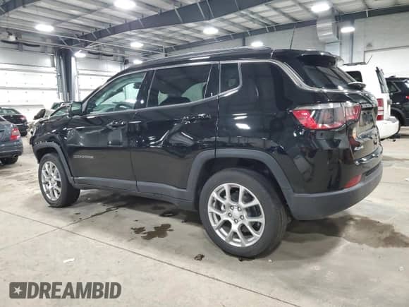 2024 Jeep Compass Latitude Lux с VIN 3C4NJDFN4RT169614, выставлен на аукционе Copart как лот 54626595 с пробегом 2 461 миль миль и Списание • Salvage title. История ставок и продаж доступна на DreamBid. Изображение 2.