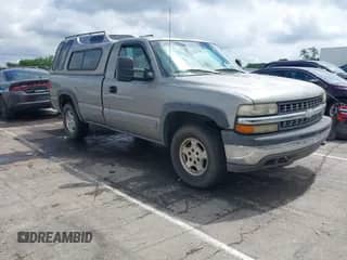 1999 Chevrolet Silverado 1500 LT with VIN 1GCEK14T7XE117176, listed as a IAAI auction lot 42263875 with Not provided miles and . Bid and sale history available at DreamBid. Image 1.