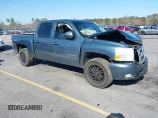 2010 Chevrolet Silverado 1500 LTZ with VIN 3GCRKTE3XAG226792, listed as a IAAI auction lot 41771015 with 303,104 mi miles and . Bid and sale history available at DreamBid. Image 1.