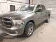 2013 Ram 1500 Tradesman z VIN 1C6RR6KT0DS592511, wystawiony jako IAAI lot #41280659 z przebiegiem 254 362 mil mil oraz . Historia ofert i sprzedaży dostępna na DreamBid. Obrazek 16.