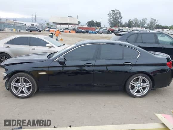 2014 BMW 5 Series 535i xDrive с VIN WBA5B3C56ED531693, выставлен на аукционе IAAI как лот 42585250 с пробегом 134 893 миль миль и . История ставок и продаж доступна на DreamBid. Изображение 15.