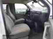 2019 Chevrolet Express Passenger LT с VIN 1GAZGPFGXK1214144, выставлен на аукционе IAAI как лот 41719501 с пробегом 79 941 миль миль и . История ставок и продаж доступна на DreamBid. Изображение 5.