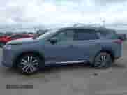 2025 Nissan Pathfinder Platinum с VIN 5N1DR3DK3SC224638, выставлен на аукционе IAAI как лот 42372591 с пробегом 267 миль миль и . История ставок и продаж доступна на DreamBid. Изображение 6.