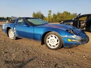 1992 Chevrolet Corvette с VIN 1G1YY23P5N5103935, выставлен на аукционе Copart как лот 71301524 с пробегом 108 774 миль миль и Списание • Salvage title. История ставок и продаж доступна на DreamBid. Изображение 4.