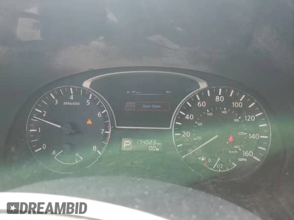 2014 Nissan Pathfinder Platinum with VIN 5N1AR2MN6EC684162, listed as a Copart auction lot 84960385 with 174,023 mi miles and Salvage title. Bid and sale history available at DreamBid. Image 9.