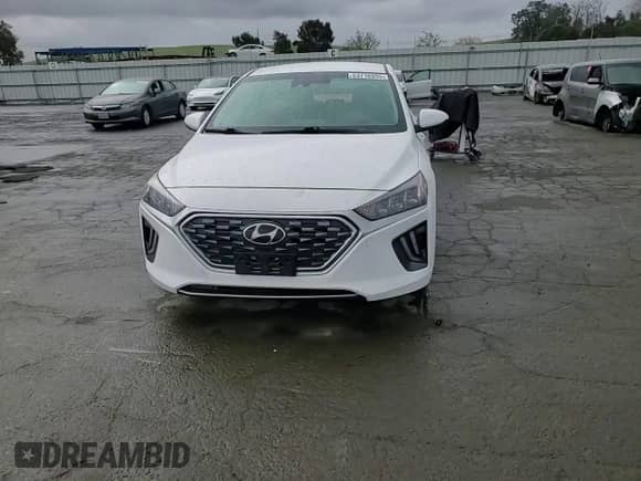 2020 Hyundai Ioniq SEL с VIN KMHC75LD8LU189686, выставлен на аукционе Copart как лот 53716935 с пробегом 21 641 миль миль и Списание • Salvage title. История ставок и продаж доступна на DreamBid. Изображение 11.