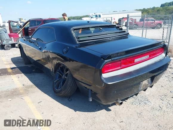 2012 Dodge Challenger R/T Plus with VIN 2C3CDYBTXCH137653, listed as a IAAI auction lot 43370417 with Not provided miles and . Bid and sale history available at DreamBid. Image 3.