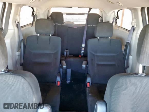 2015 Dodge Grand Caravan SE с VIN 2C4RDGBG5FR652996, выставлен на аукционе Copart как лот 67246805 с пробегом 301 947 миль миль и Чистый • Clean title. История ставок и продаж доступна на DreamBid. Изображение 10.