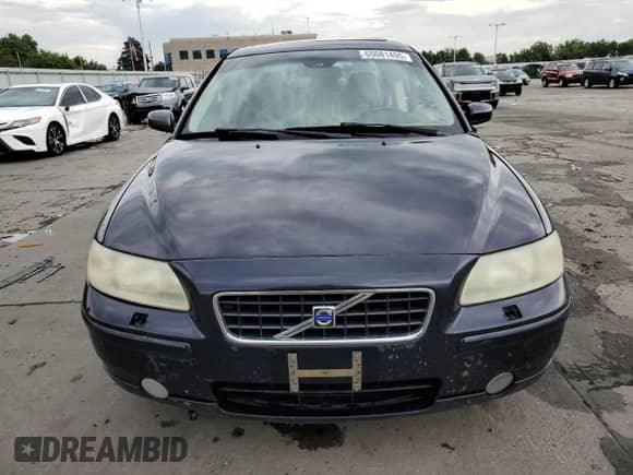 2005 Volvo S60 с VIN YV1RH592552445972, выставлен на аукционе Copart как лот 65081495 с пробегом 187 389 миль миль и Списание • Salvage title. История ставок и продаж доступна на DreamBid. Изображение 5.