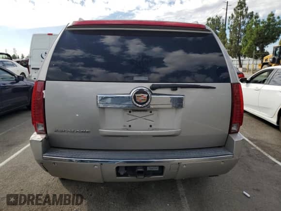 2007 Cadillac Escalade with VIN 1GYFK63887R225050, listed as a Copart auction lot 81780695 with 142,965 mi miles and Clean title. Bid and sale history available at DreamBid. Image 6.