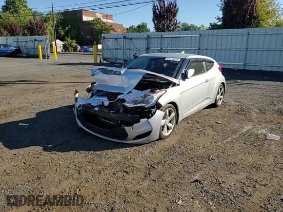 2013 Hyundai Veloster w/Black Int с VIN KMHTC6AD9DU086279, выставлен на аукционе Copart как лот 85276815 с пробегом 201 554 миль миль и Списание • Salvage title. История ставок и продаж доступна на DreamBid. Изображение 14.