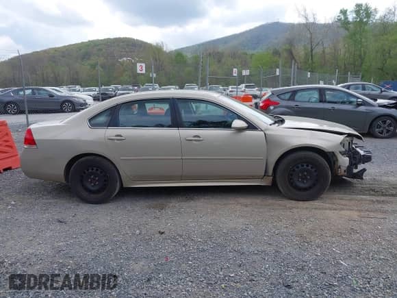 2012 Chevrolet Impala Police Police with VIN 2G1WD5E37C1202978, listed as a IAAI auction lot 42106770 with 198,664 mi miles and . Bid and sale history available at DreamBid. Image 13.
